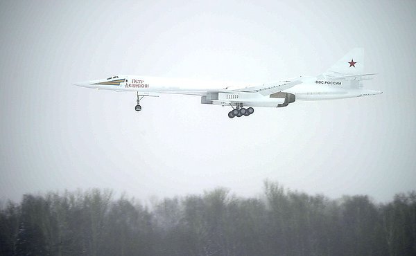 В Минобороны рассказали подробности о модернизированном ракетоносце Ту-160 «Белый лебедь»